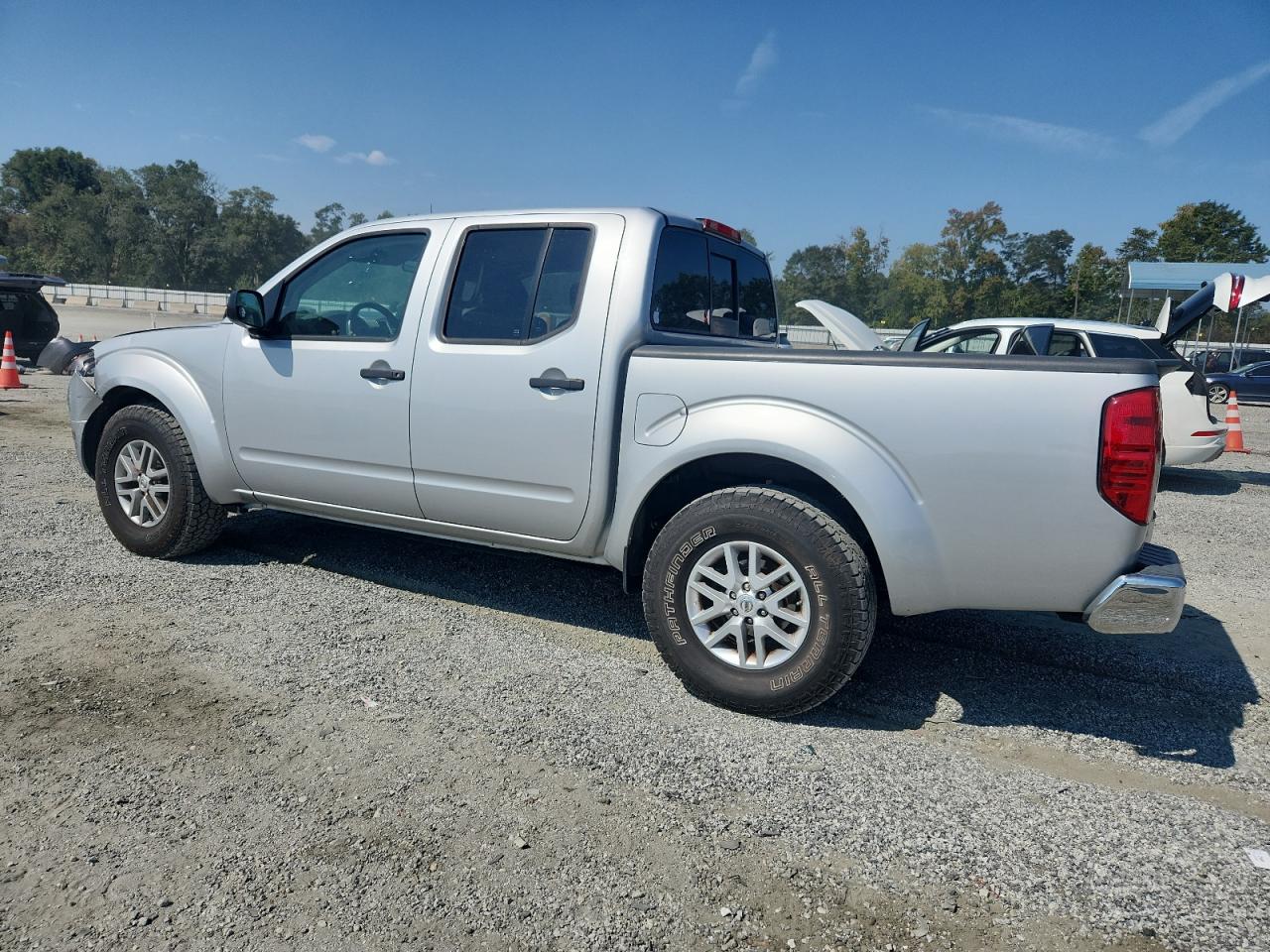 NISSAN FRONTIER S