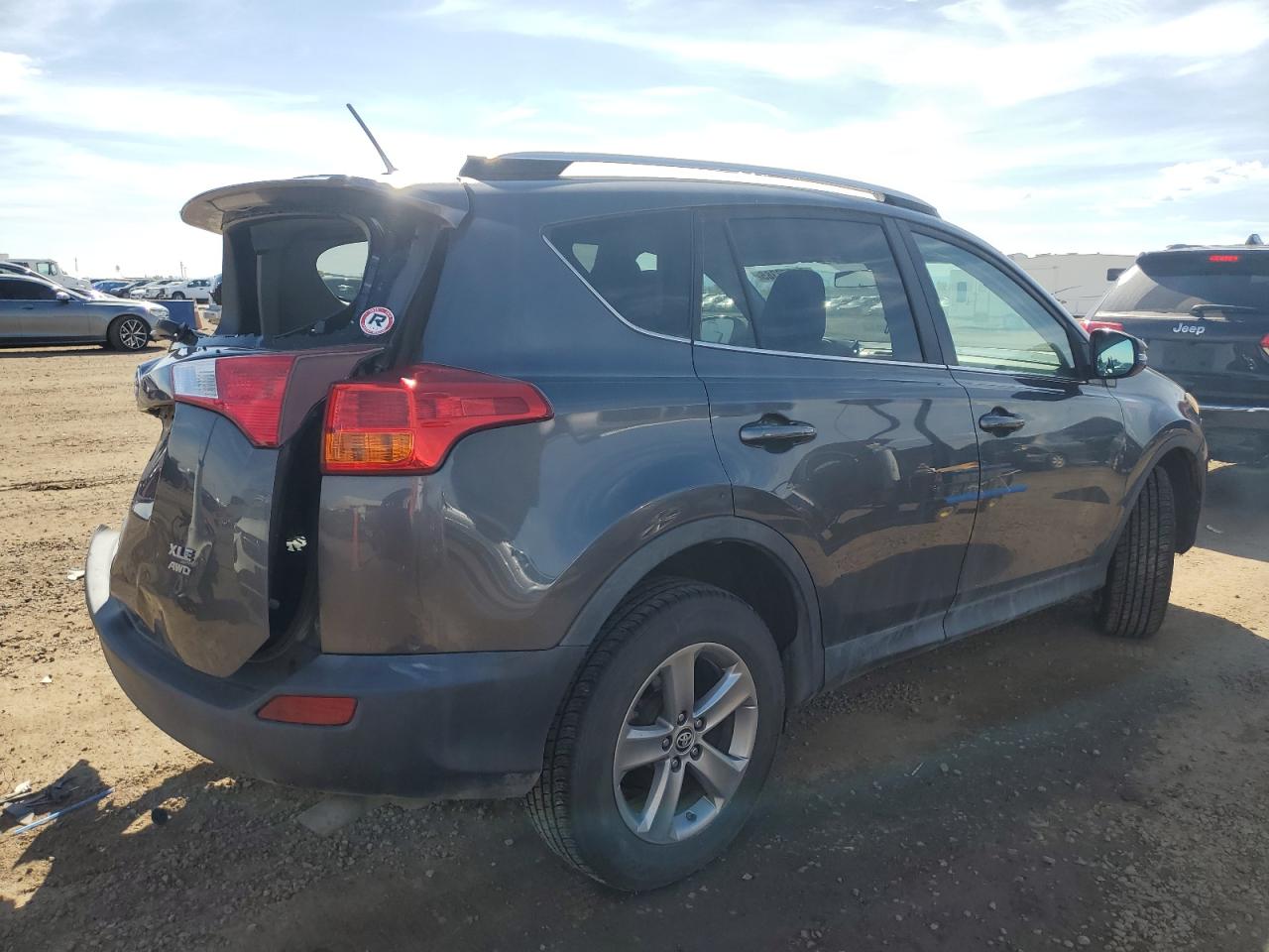 TOYOTA RAV4 XLE