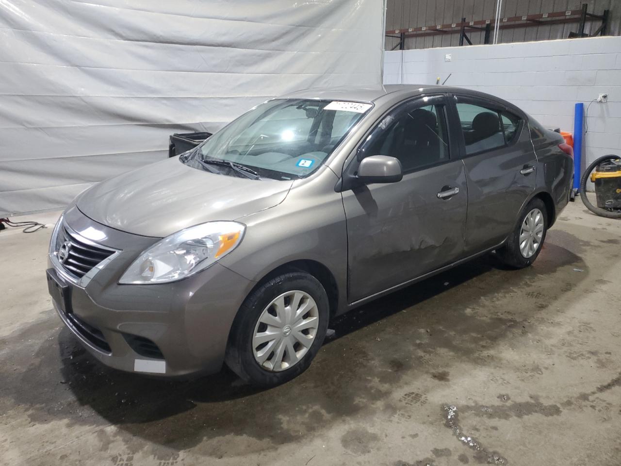 NISSAN VERSA S