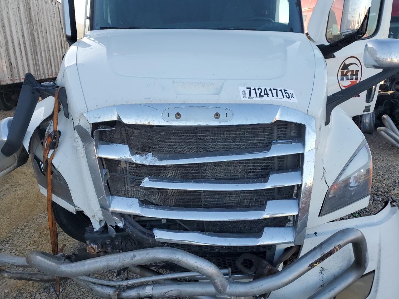 Lot #3284047818 2021 FREIGHTLINER CASCADIA 1
