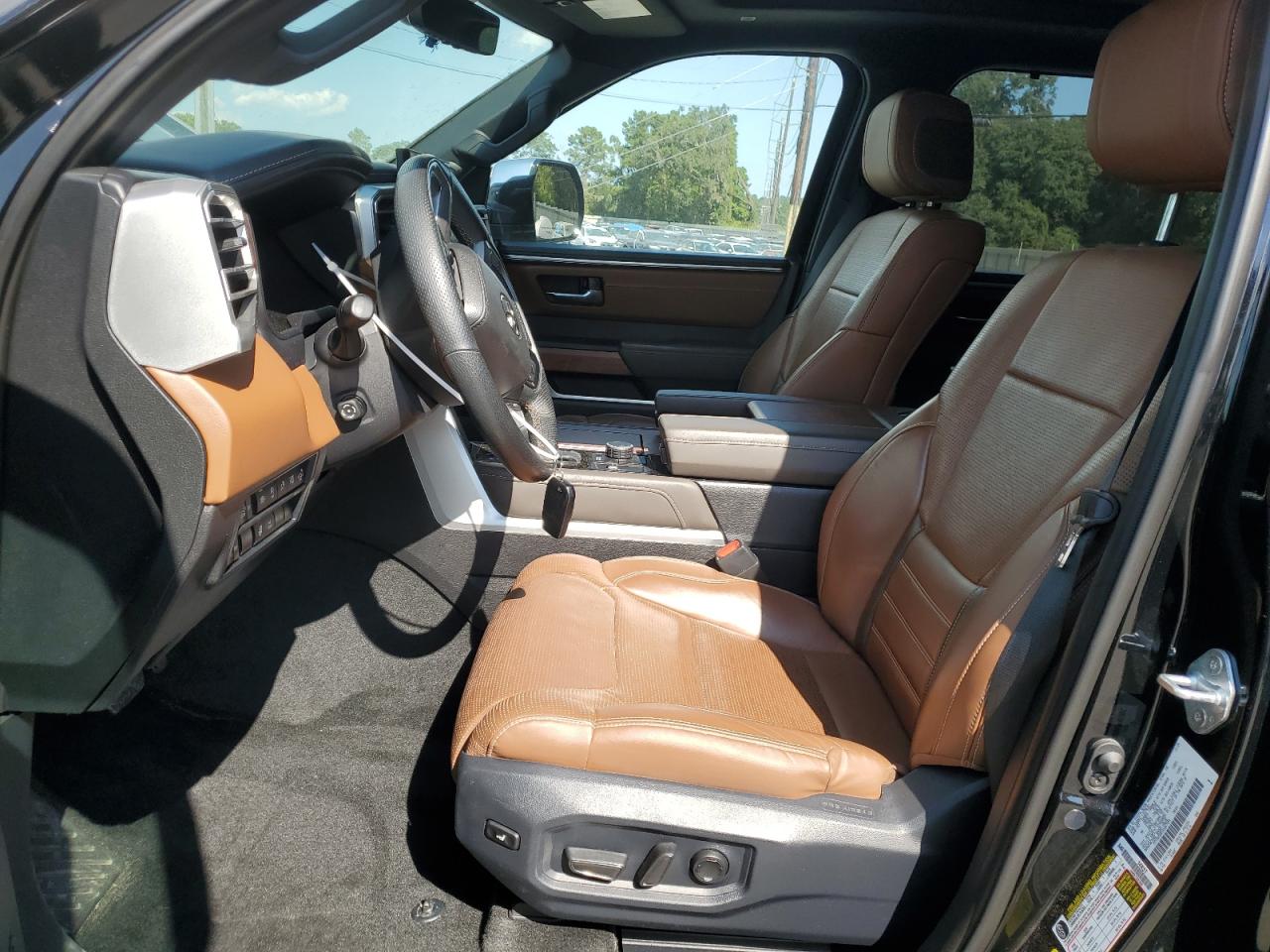 TOYOTA TUNDRA CREWMAX PLATINUM