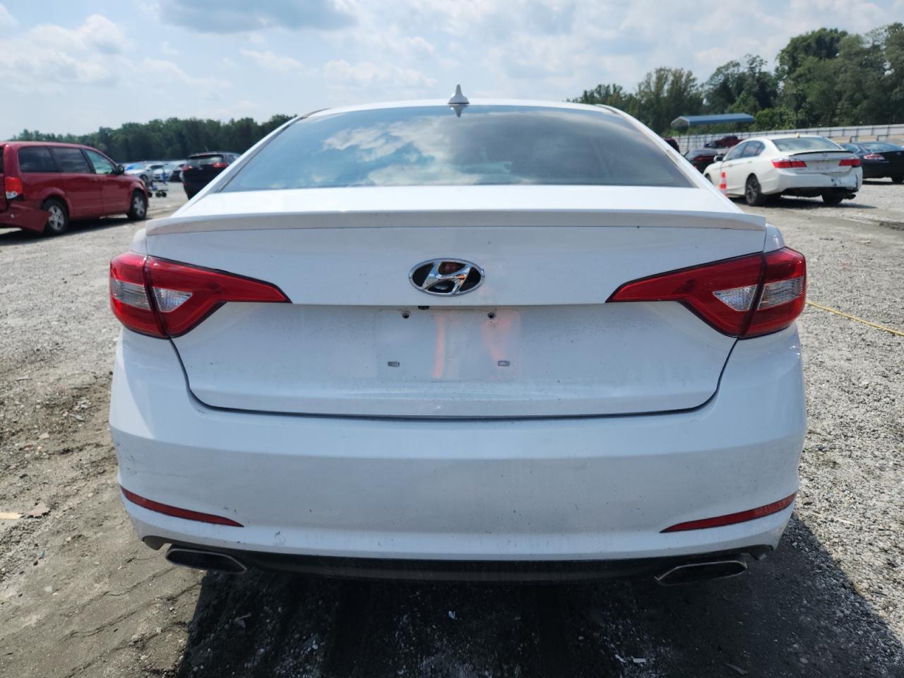 HYUNDAI SONATA SPORT
