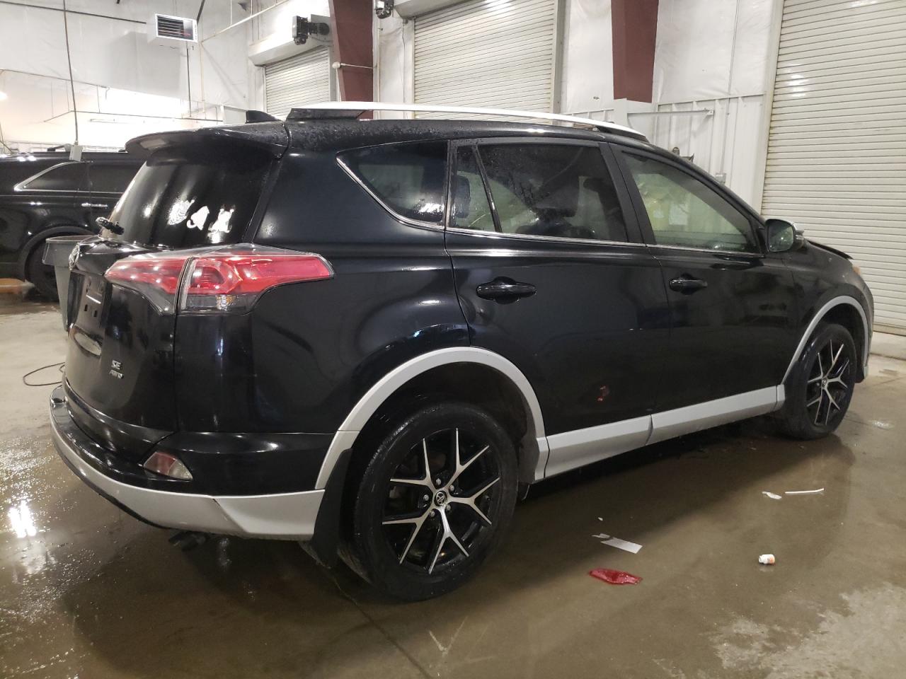 TOYOTA RAV4 SE