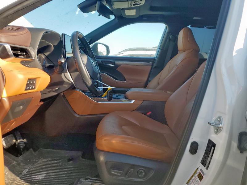 2021 TOYOTA HIGHLANDER - 5TDEBRCH9MS021065