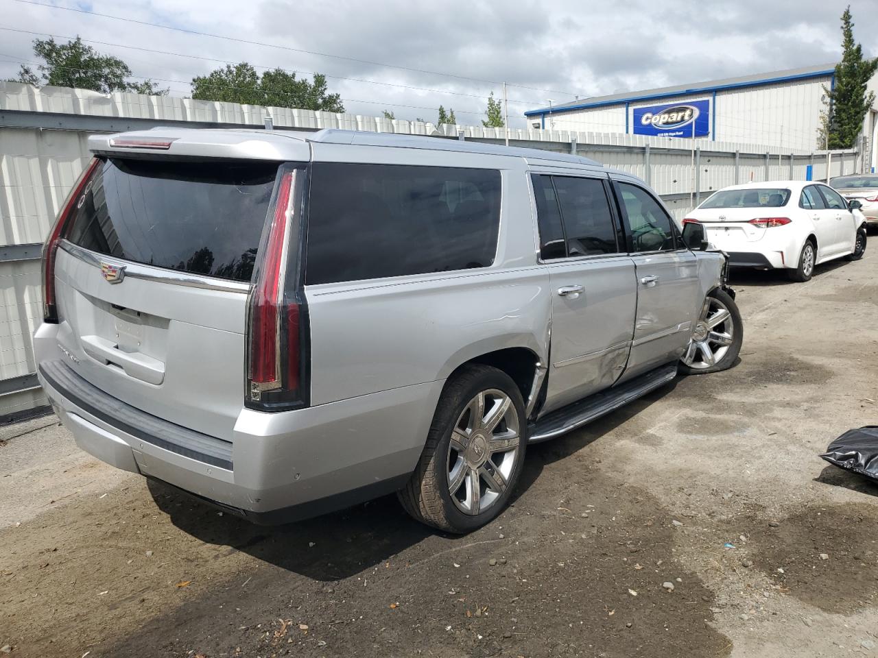 CADILLAC ESCALADE ESV LUXURY