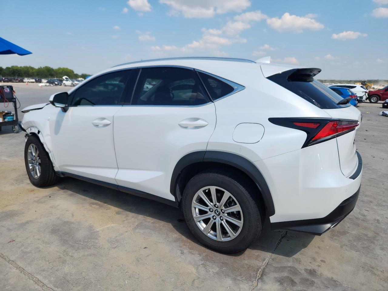 LEXUS NX 300