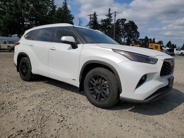 2022 TOYOTA HIGHLANDER HYBRID XLE 5TDGBRCH7NS543669