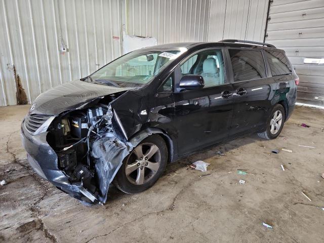TOYOTA SIENNA LE