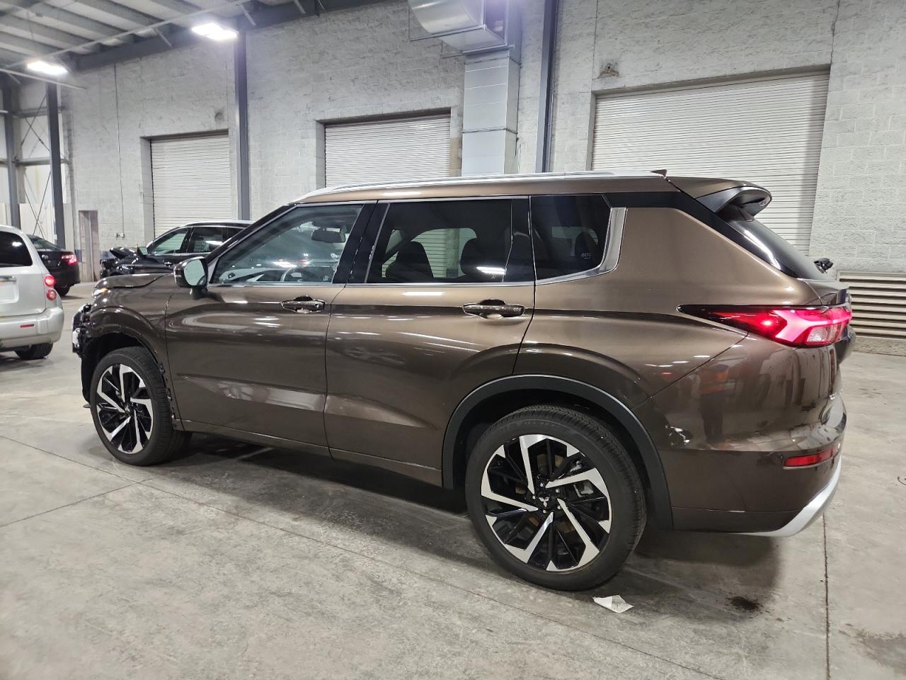 MITSUBISHI OUTLANDER SEL