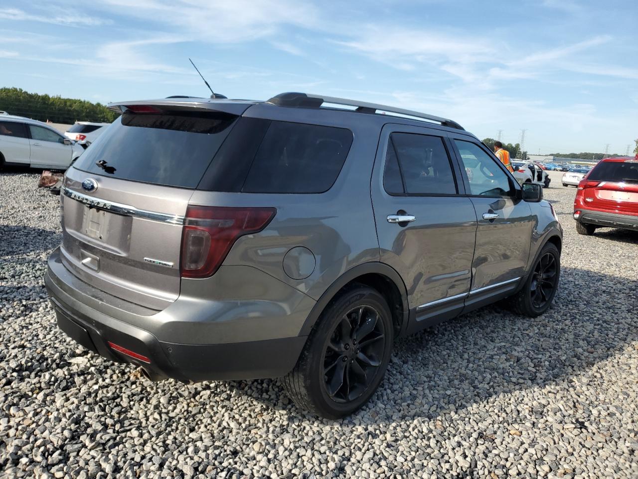 FORD EXPLORER XLT