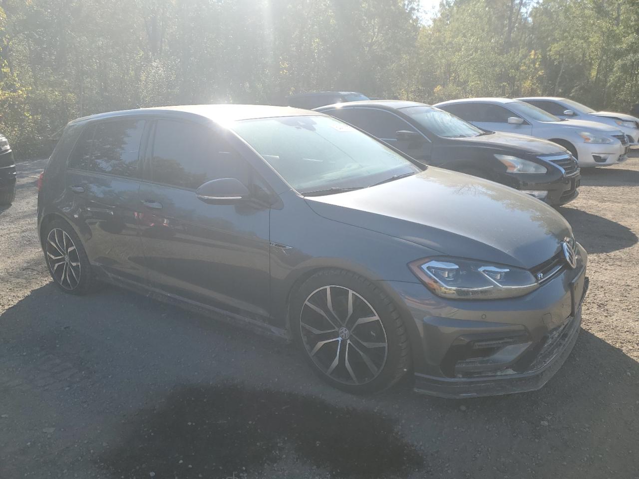 VOLKSWAGEN GOLF R