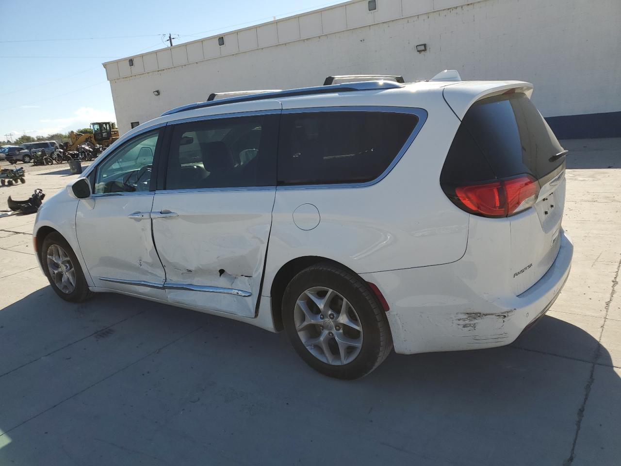 CHRYSLER PACIFICA TOURING L PLUS