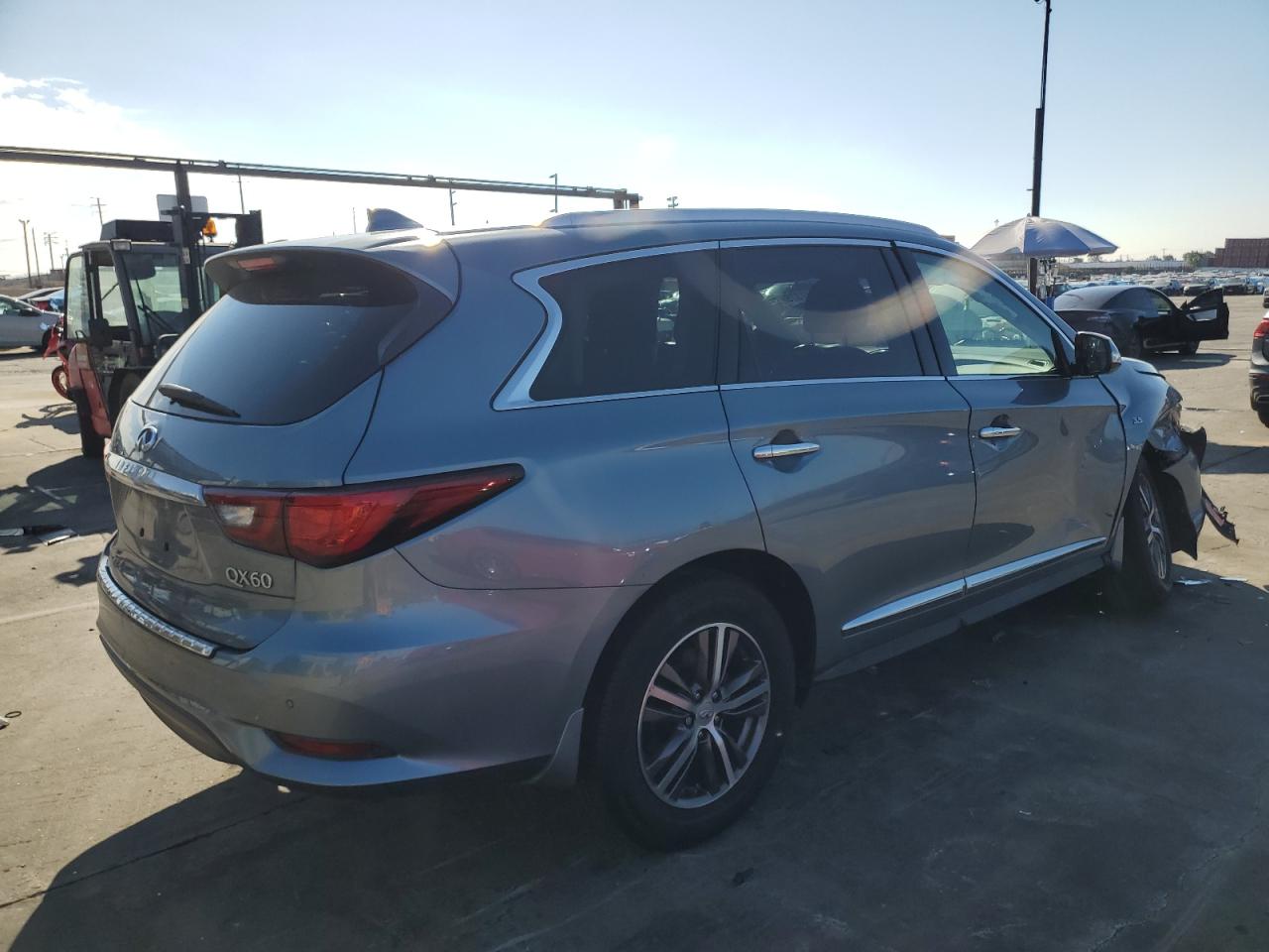 INFINITI QX60 LUXE