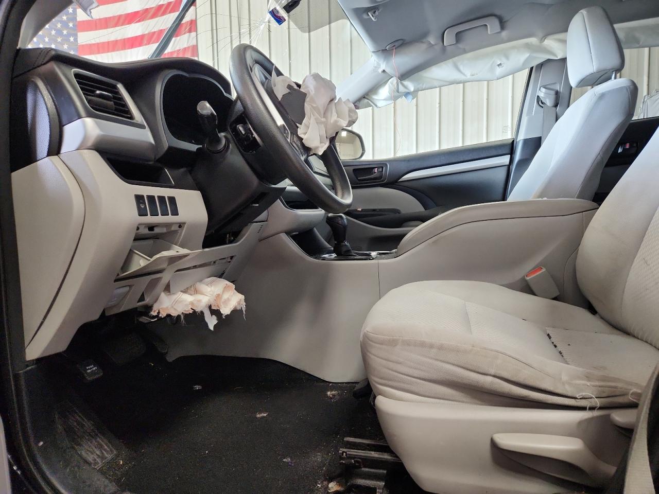 TOYOTA HIGHLANDER LE