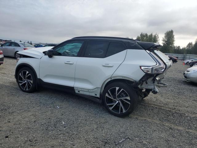 2022 VOLVO XC40 T5 R-DESIGN - YV4162UM1N2735414
