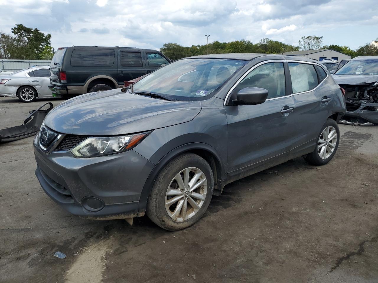 NISSAN ROGUE SPORT S
