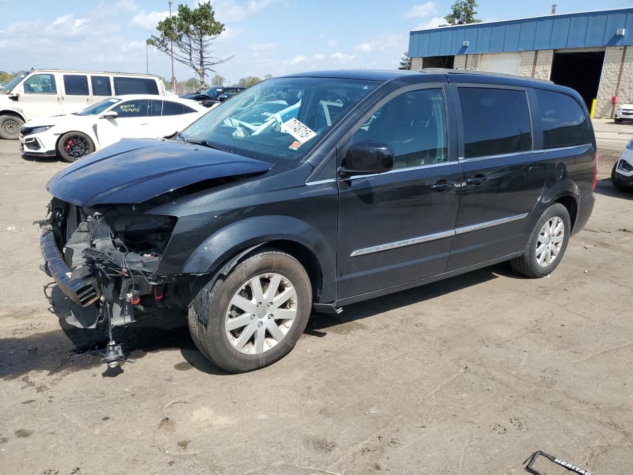 CHRYSLER TOWN & COUNTRY TOURING