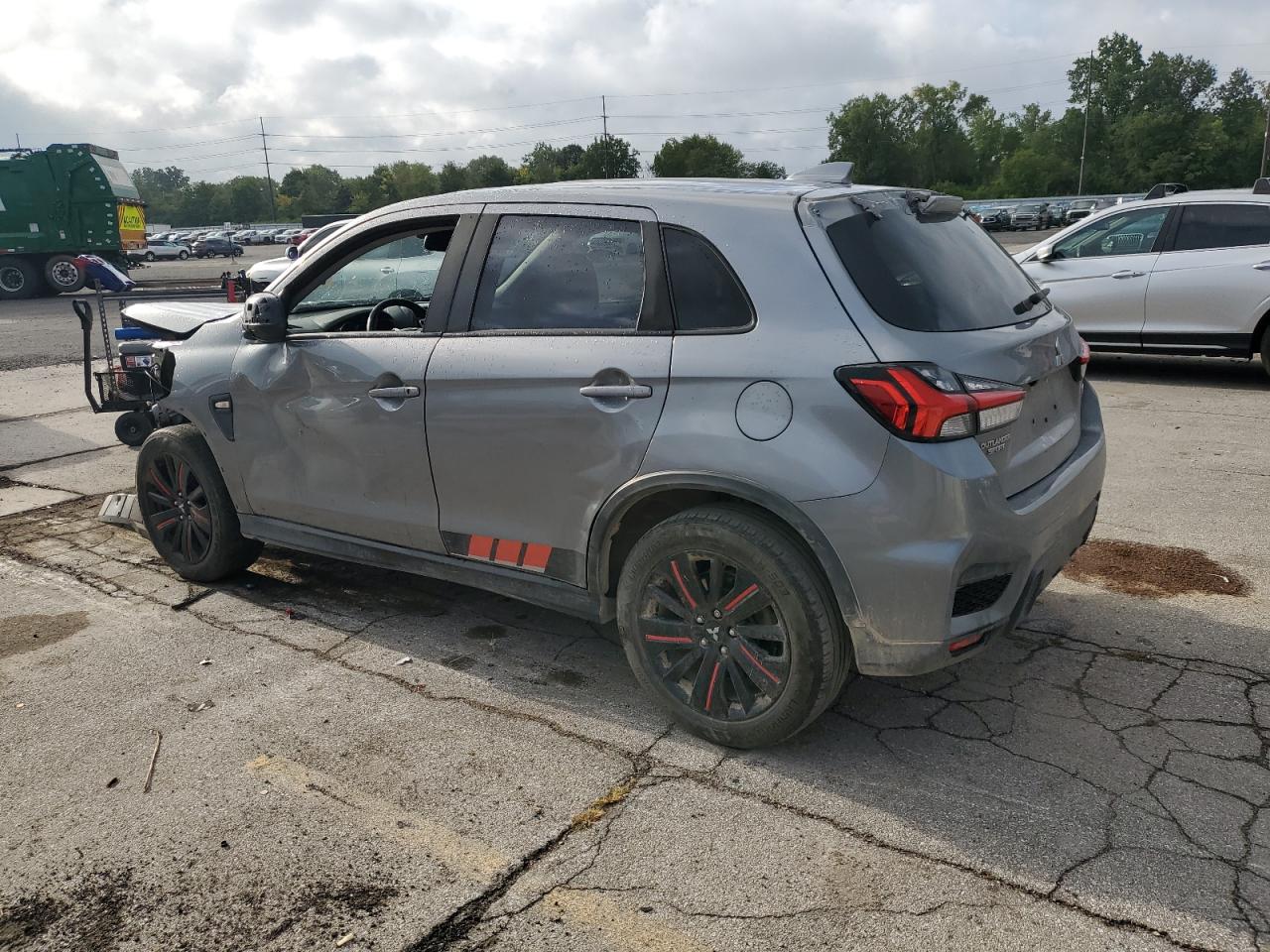 MITSUBISHI OUTLANDER ES