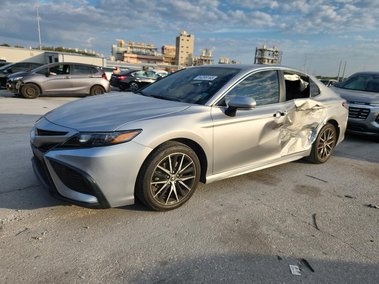 TOYOTA CAMRY SE NIGHT SHADE