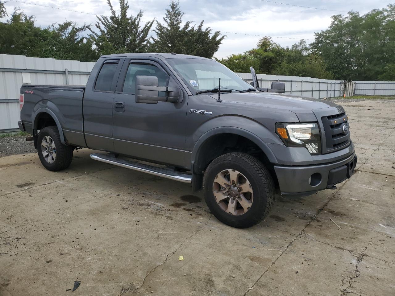 FORD F-150 SUPER CAB