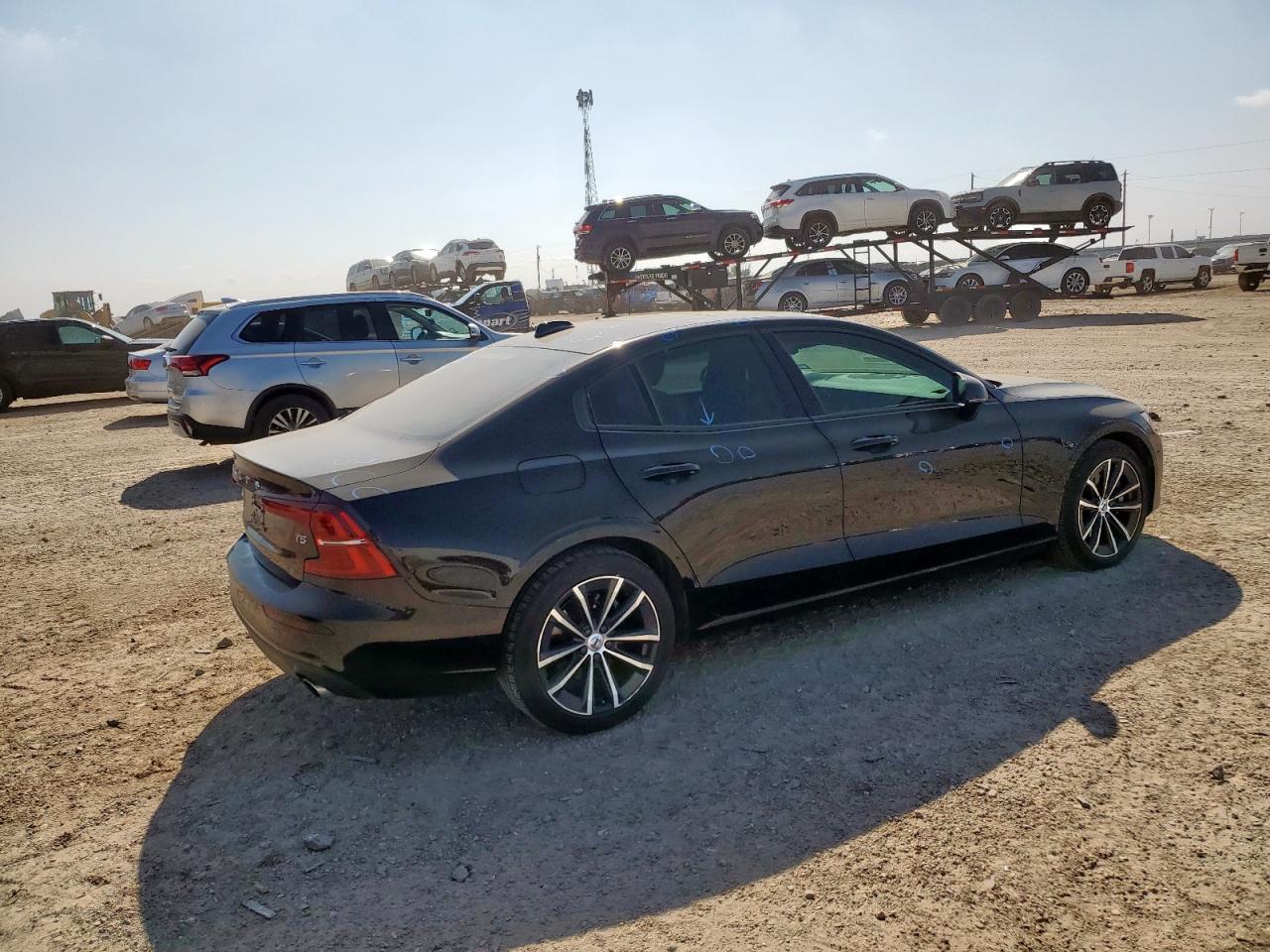 VOLVO S60 T5 MOMENTUM