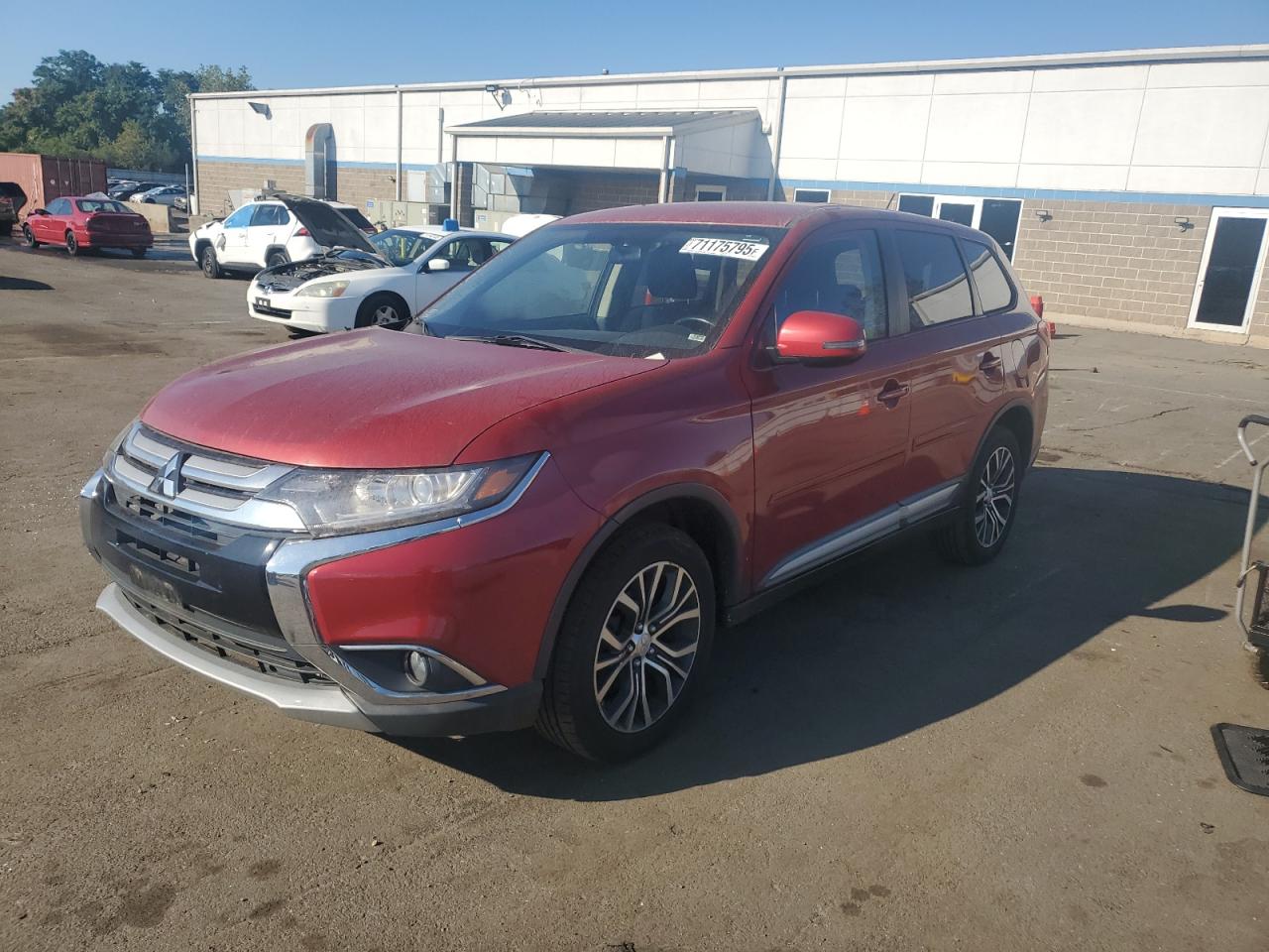 MITSUBISHI OUTLANDER SE