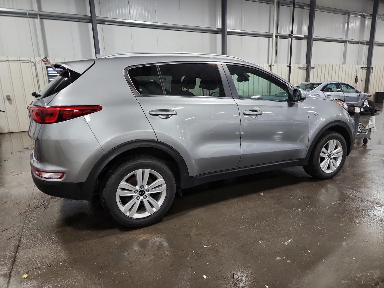 KIA SPORTAGE LX