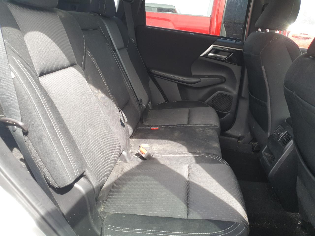 MITSUBISHI OUTLANDER ES