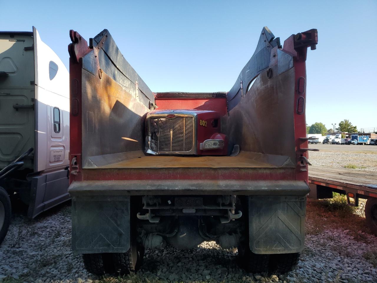 Lot #3280297956 2020 PETERBILT 567