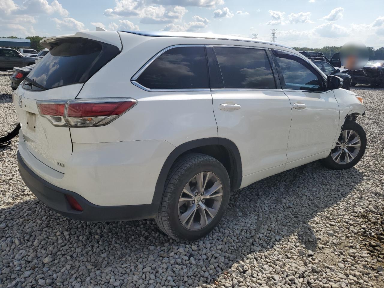 TOYOTA HIGHLANDER XLE