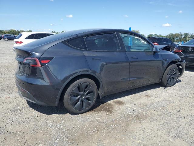 2025 TESLA MODEL Y 7SAYGAEE1SF258365