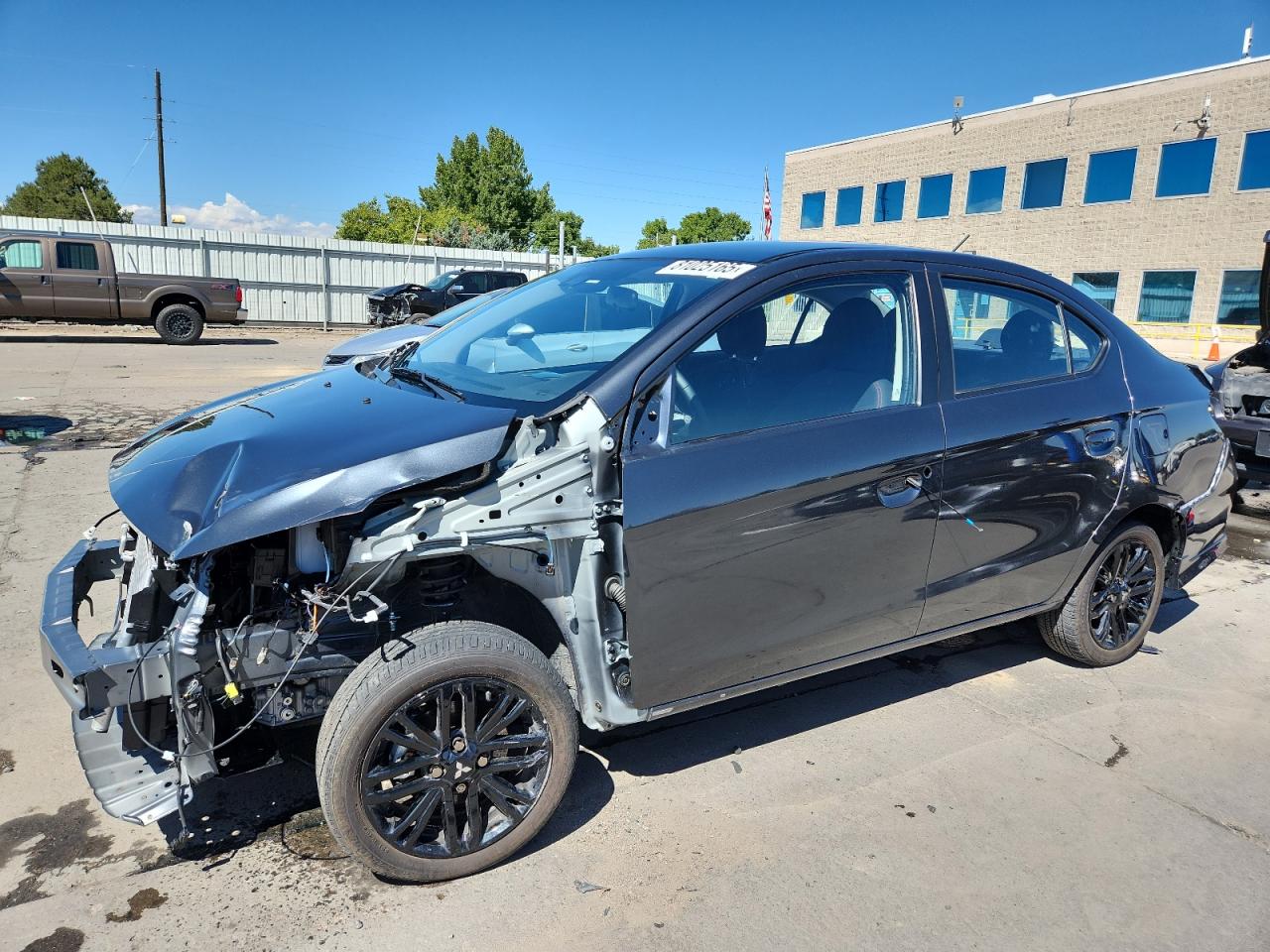 MITSUBISHI MIRAGE G4 ES