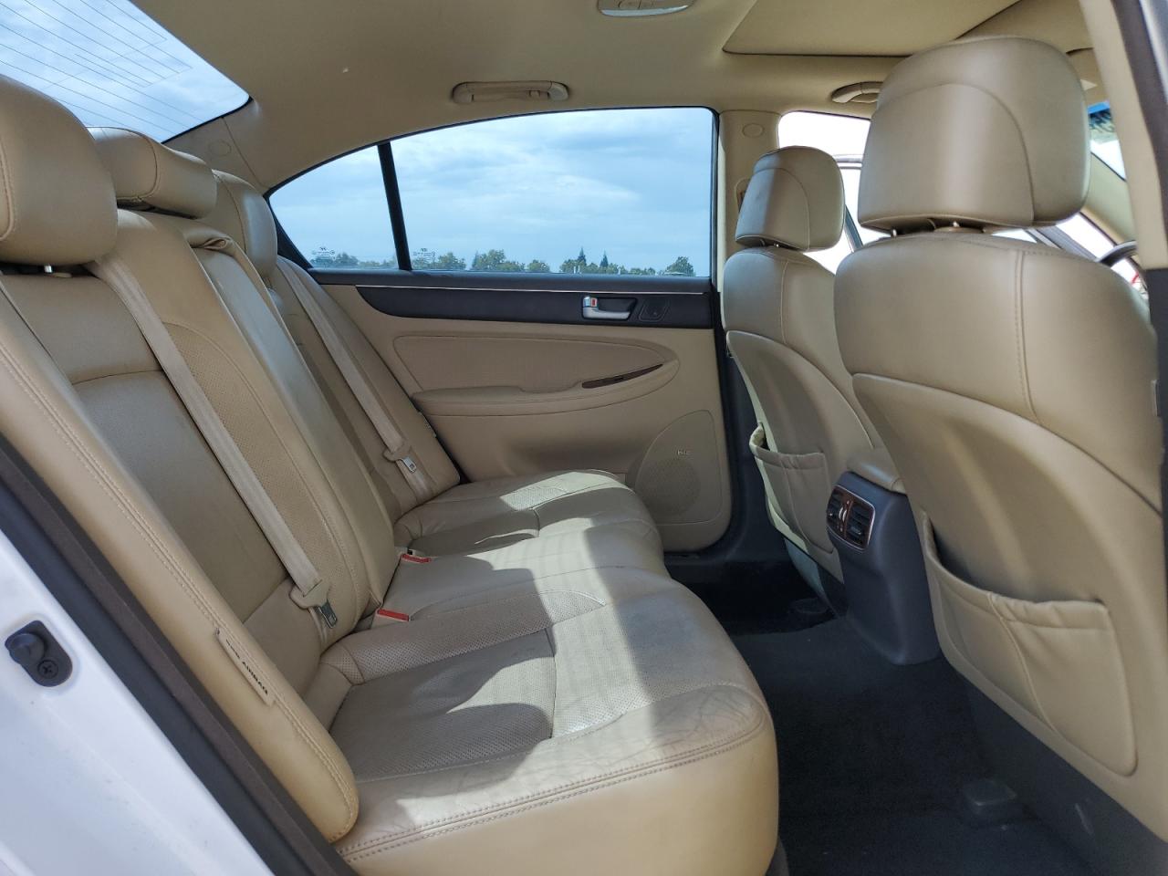 HYUNDAI GENESIS 5.0L