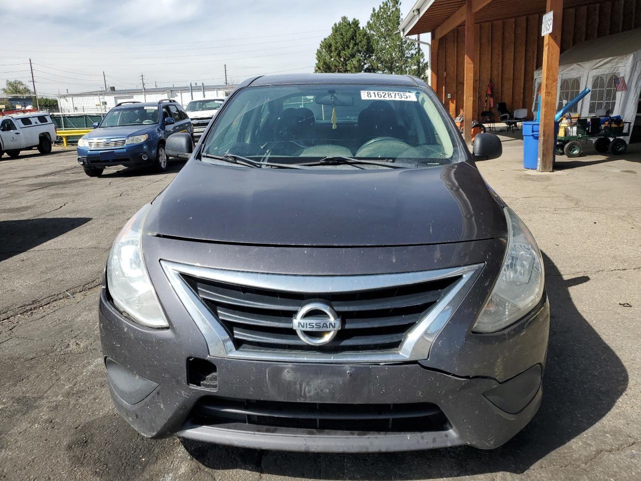 NISSAN VERSA S