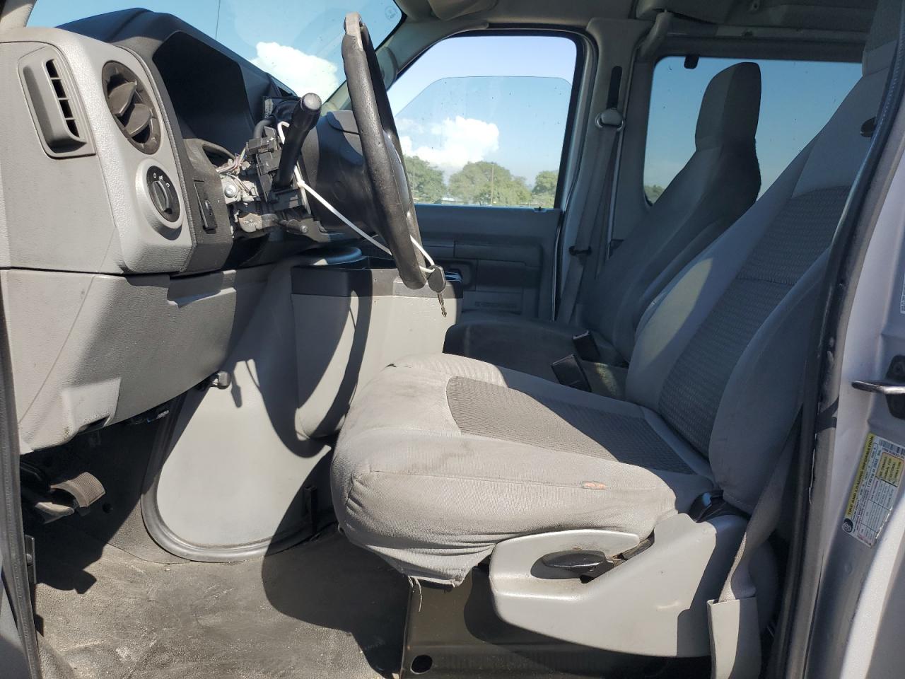 FORD ECONOLINE E150 WAGON