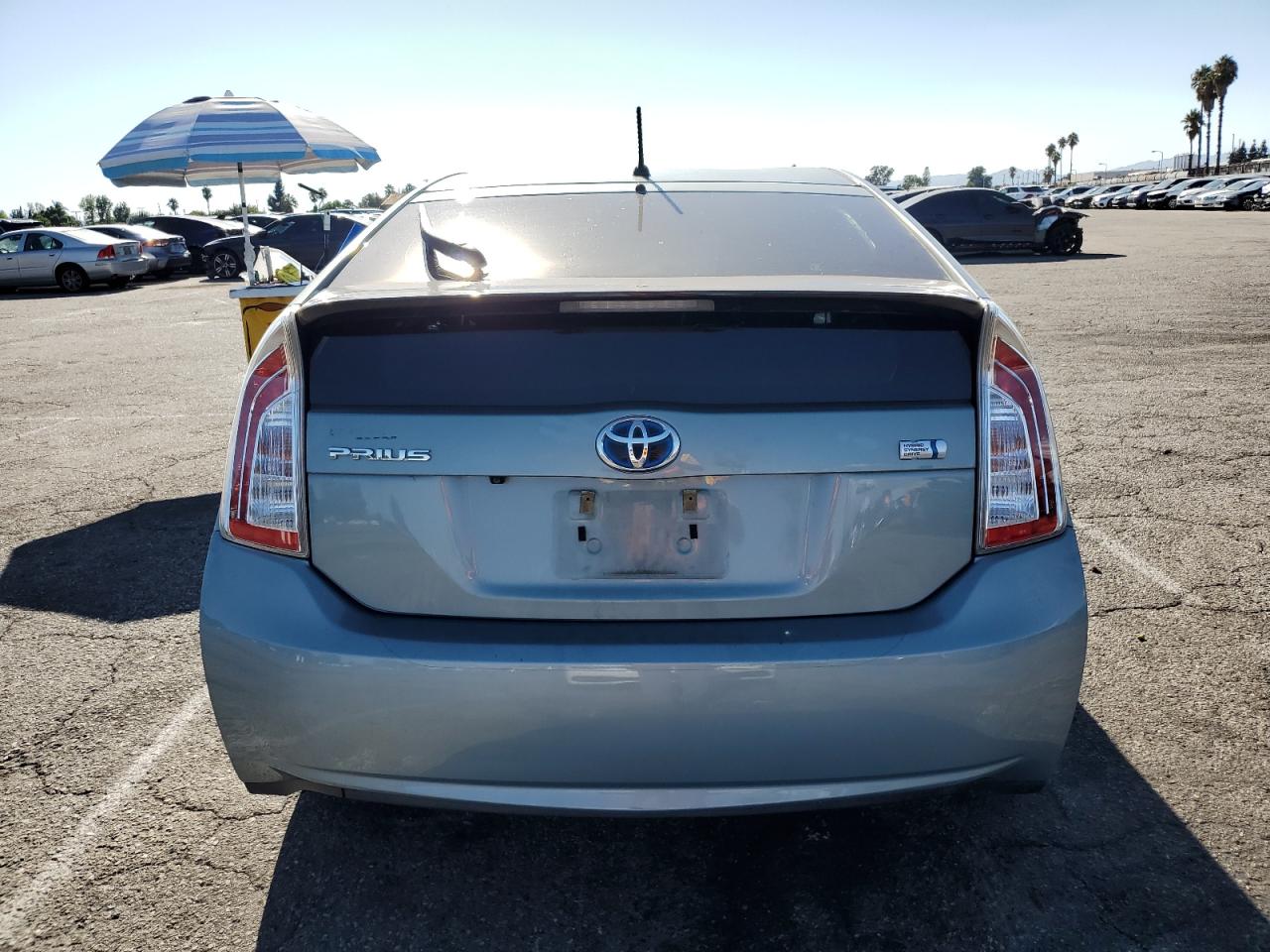 TOYOTA PRIUS