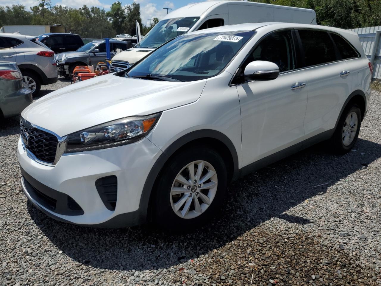  Salvage Kia Sorento