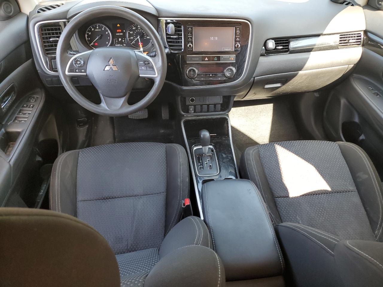 MITSUBISHI OUTLANDER ES