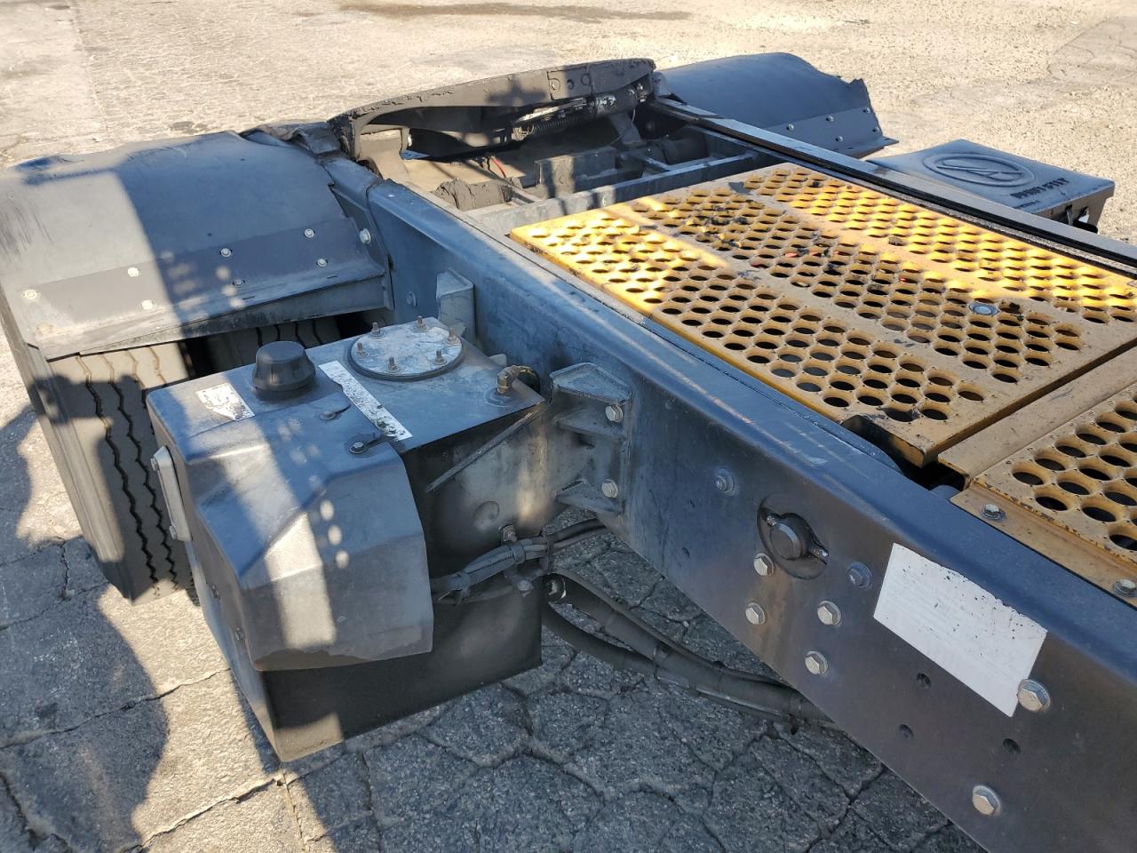 Lot #3245204631 2019 KALMAR OTTAWA