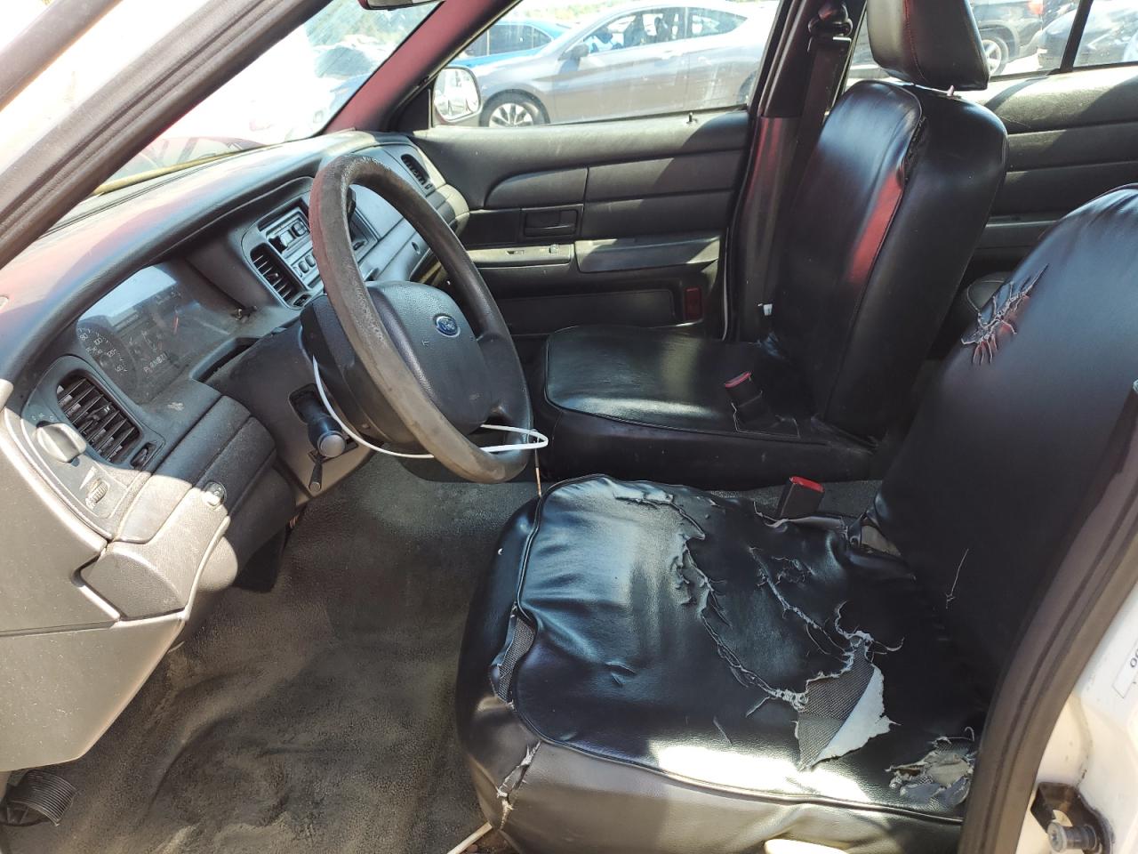 FORD CROWN VICTORIA POLICE INTERCEPTOR