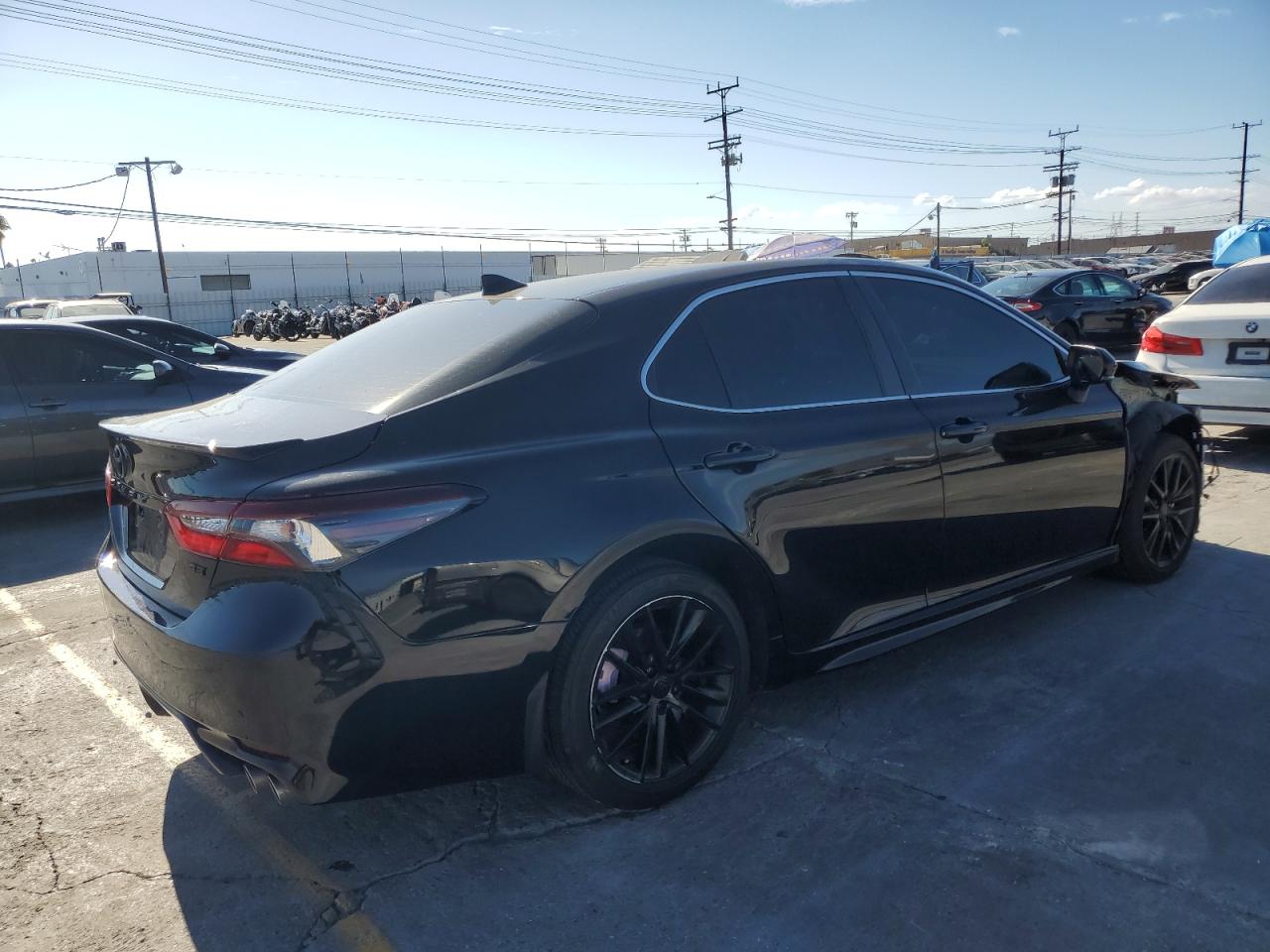 TOYOTA CAMRY SE NIGHT SHADE