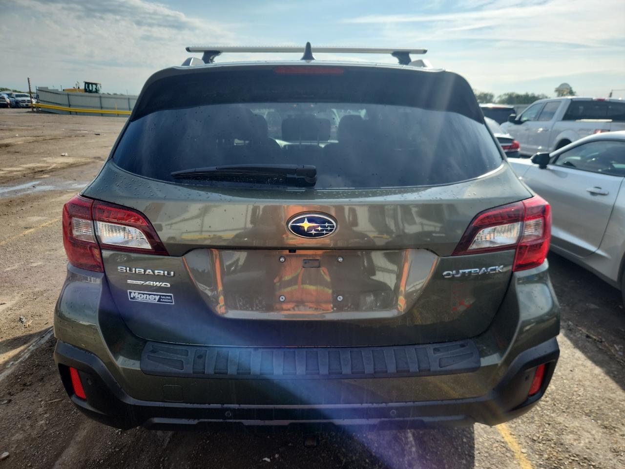 SUBARU OUTBACK TOURING