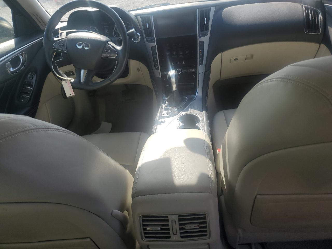 INFINITI Q50 BASE