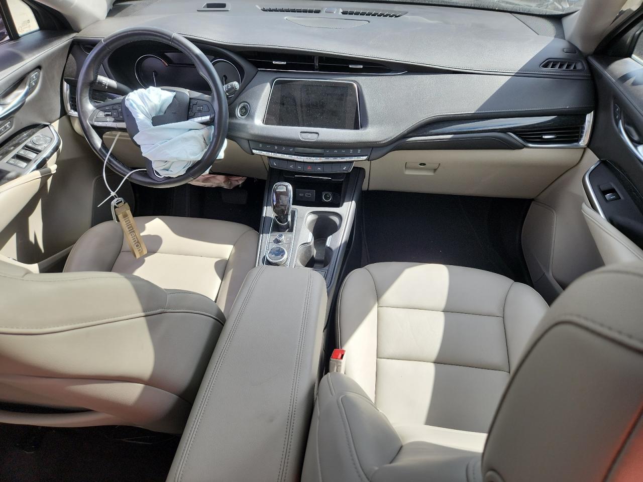 CADILLAC XT4 PREMIUM LUXURY