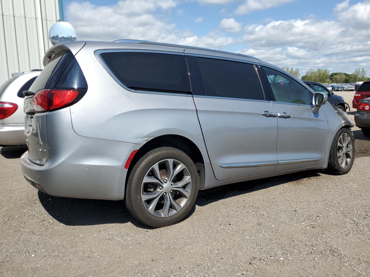 CHRYSLER PACIFICA LIMITED