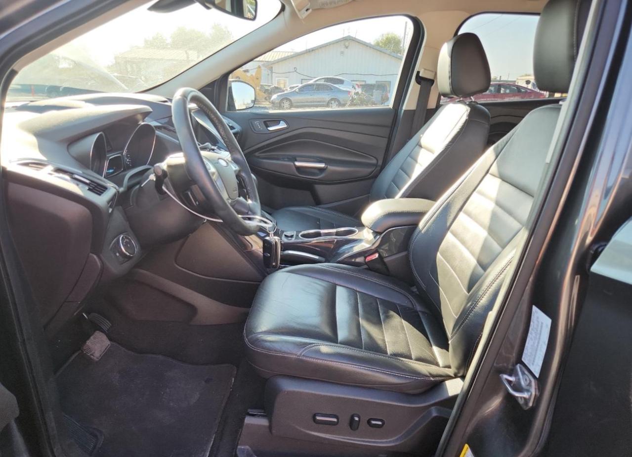 FORD ESCAPE TITANIUM