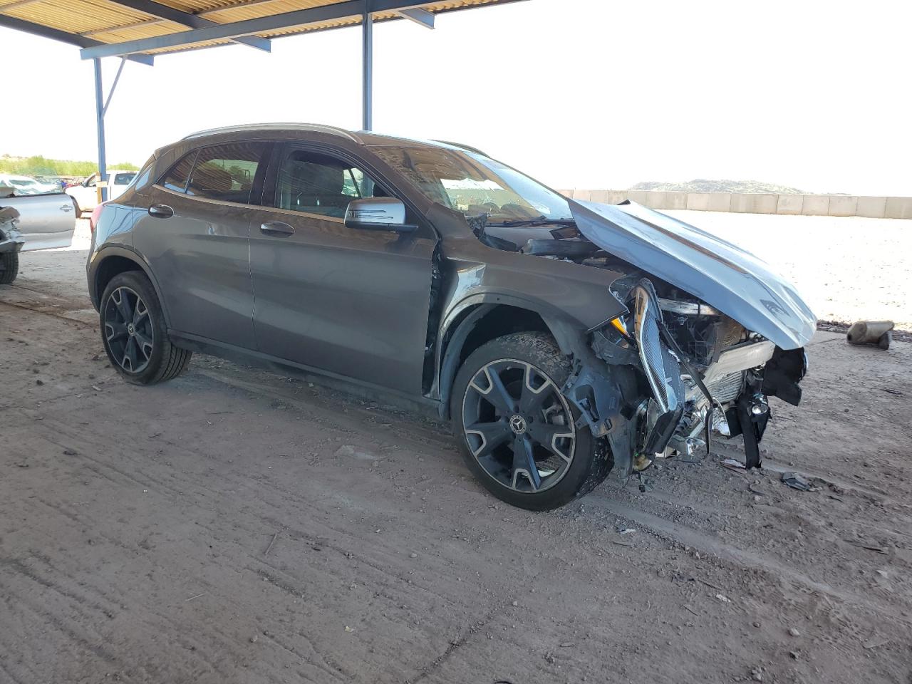 MERCEDES-BENZ GLA-CLASS 250 4MATIC