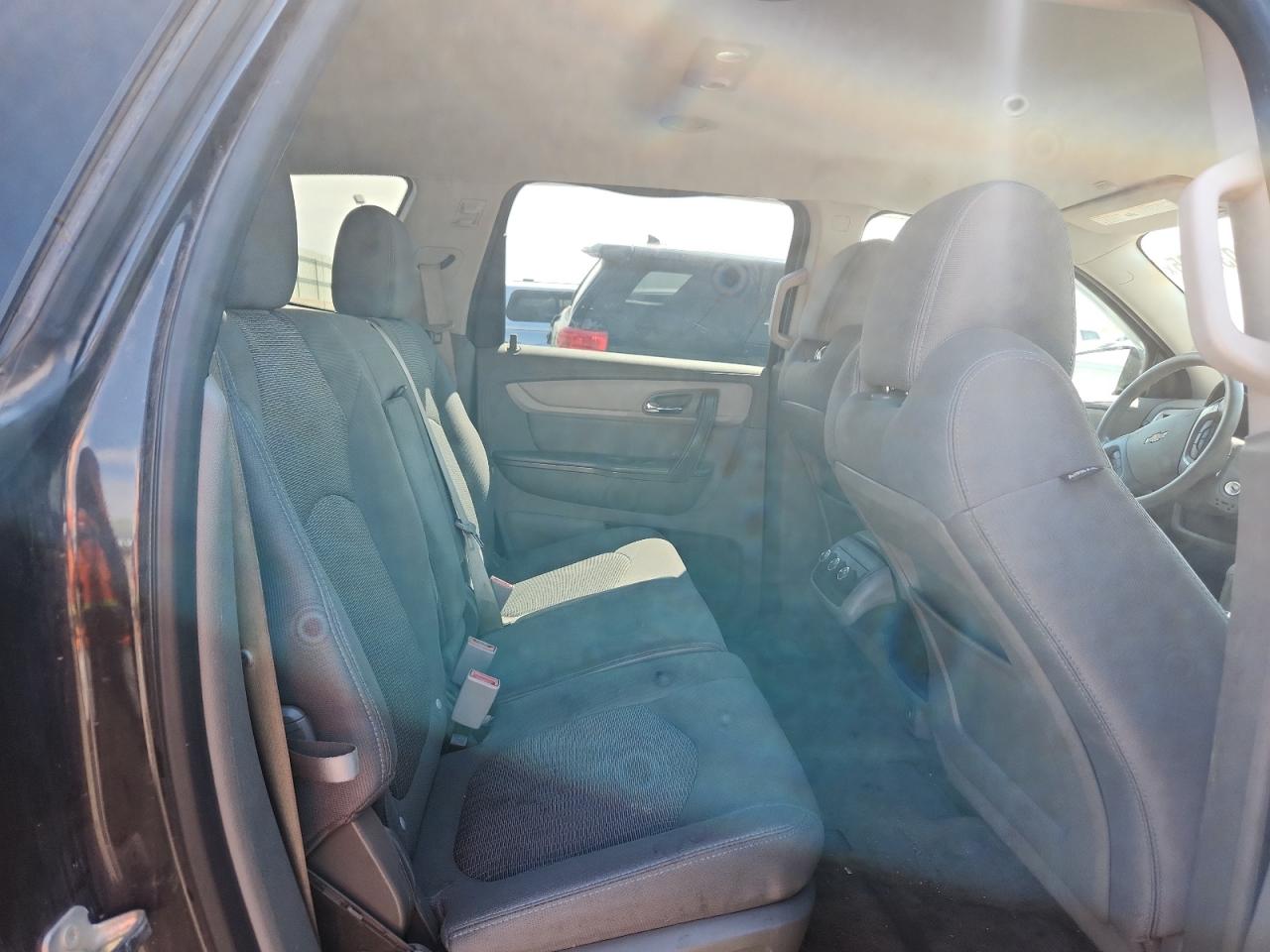 CHEVROLET TRAVERSE LS