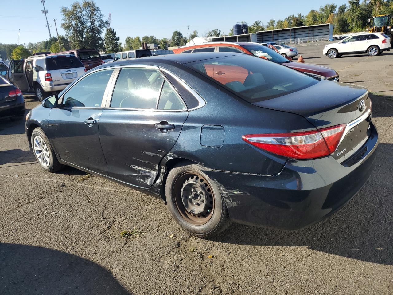 TOYOTA CAMRY LE