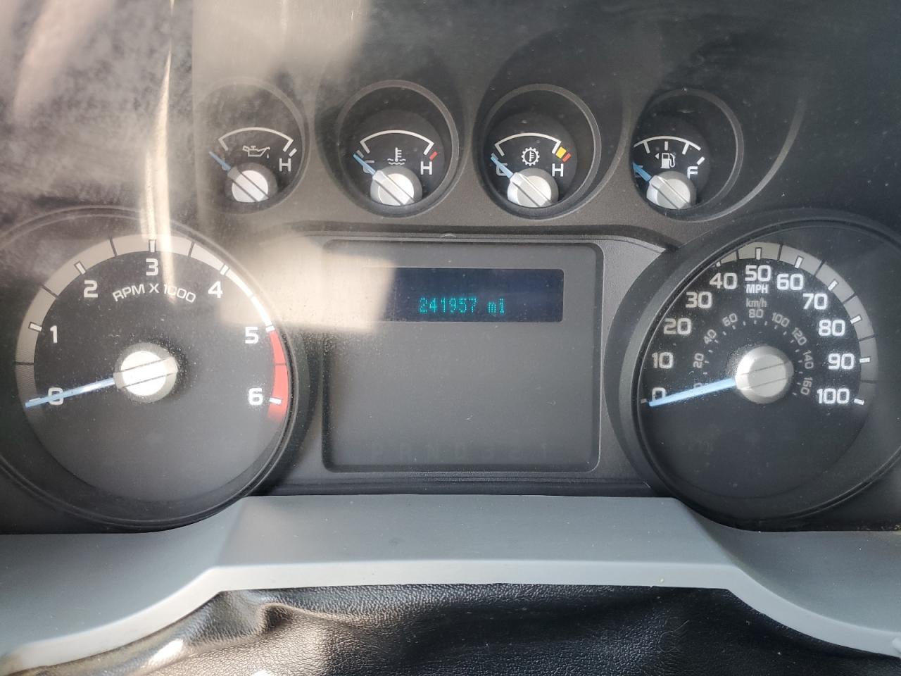 FORD F-550 SUPER DUTY